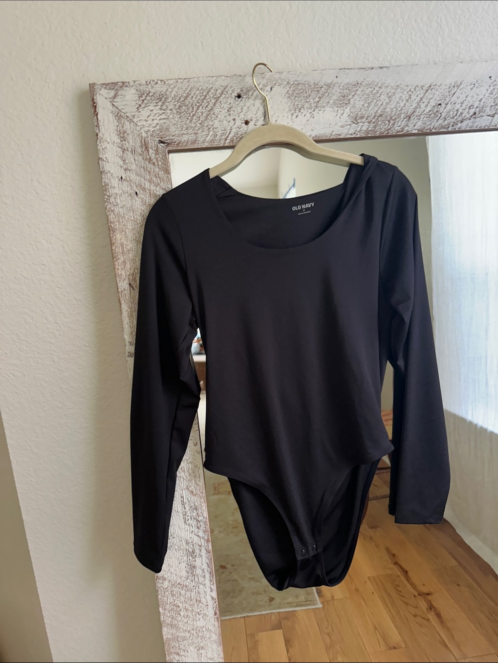 Old Navy Black Long-Sleeve Scoop-Neck Bodysuit